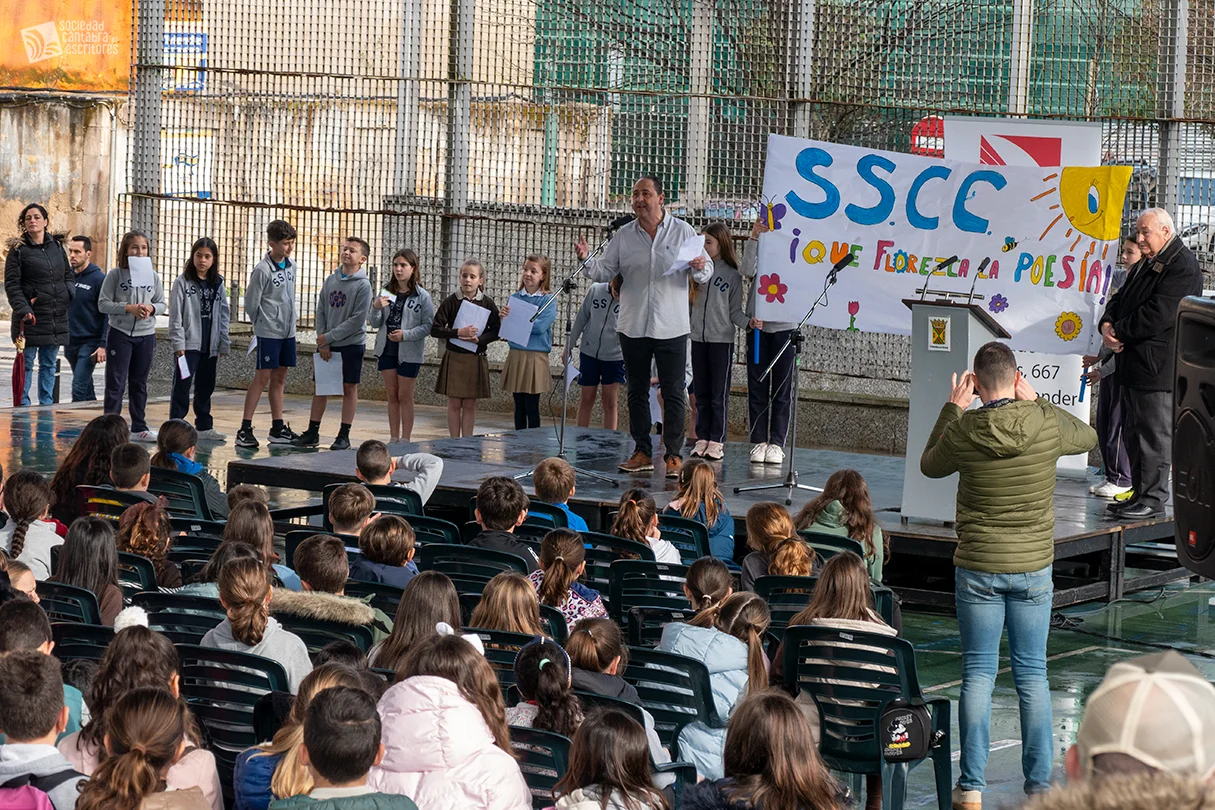 Más de 750 escolares participaron en el «I Festival del Día de la Poesía»